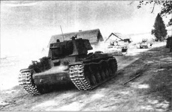Тяжёлый танк КВ в бою - _031.jpg