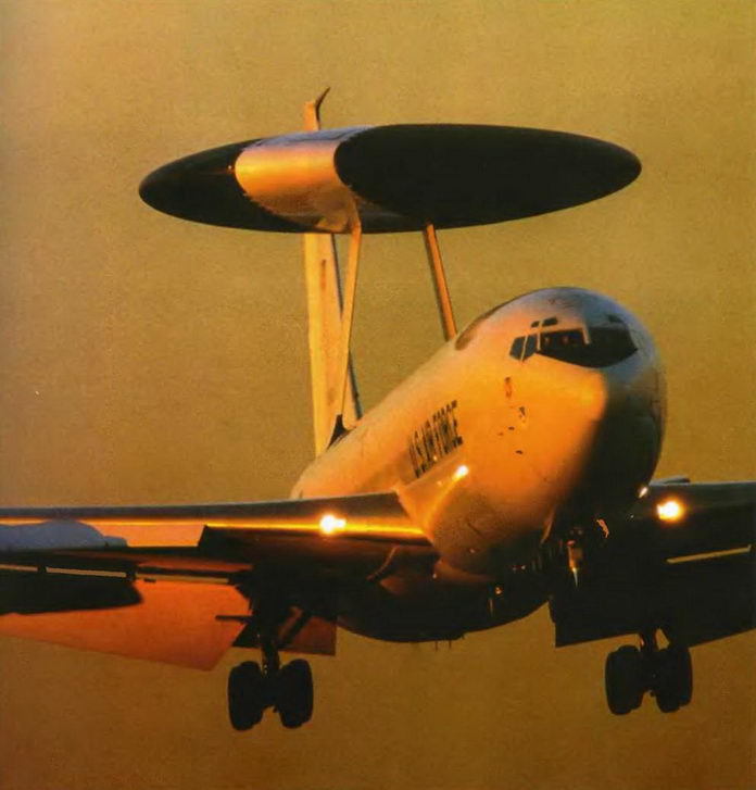 Энциклопедия современной военной авиации 1945 – 2002 ч 3 Фотоколлекция - pic_53.jpg